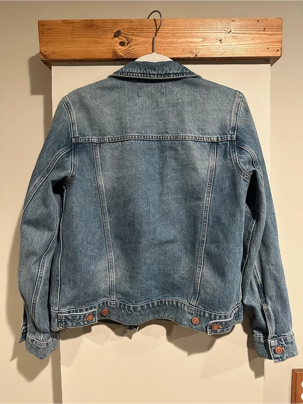 Quince Medium Wash Blue Denim Jacket - Classic Jean Coat - Picture 4 of 4